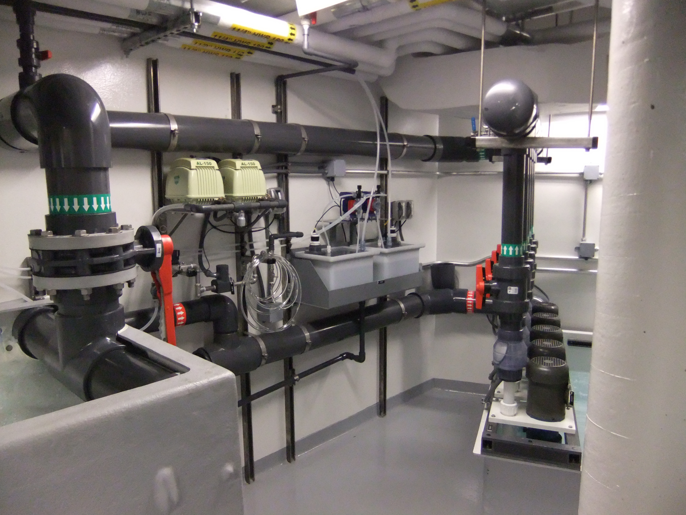 RAS recirculating aquaculture system Hydrotech drum filter aquaculture USA